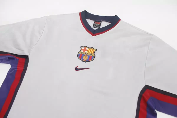 Barcelona 2000/01 Away