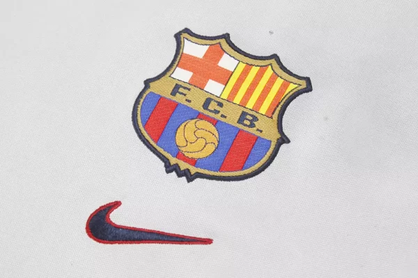 Barcelona 2000/01 Away