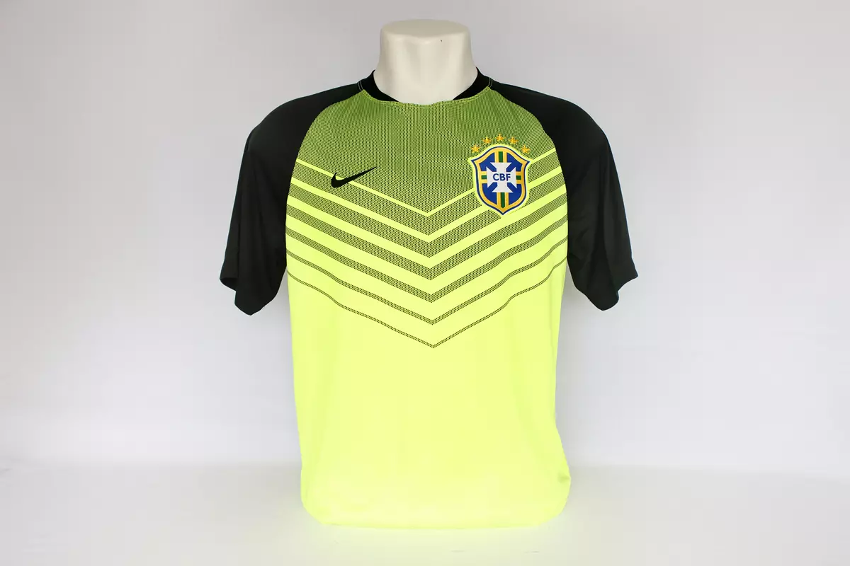 Jaqueta Seleção Brasileira 2006 Nike [G] - Virou Passeio Store