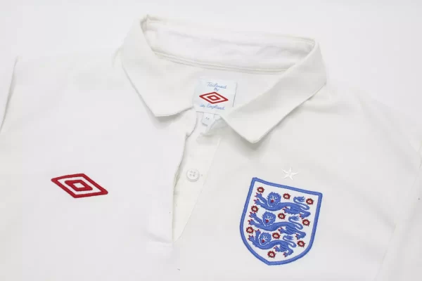 INGLATERRA 2010 HOME