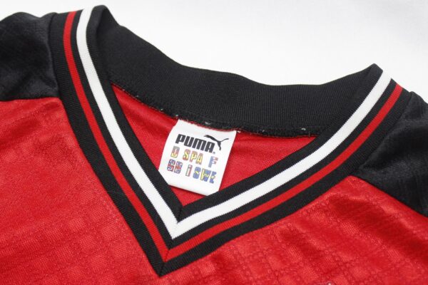 Urawa Red Diamonds 1999 Home