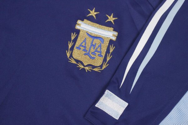 Argentina 2004 Away