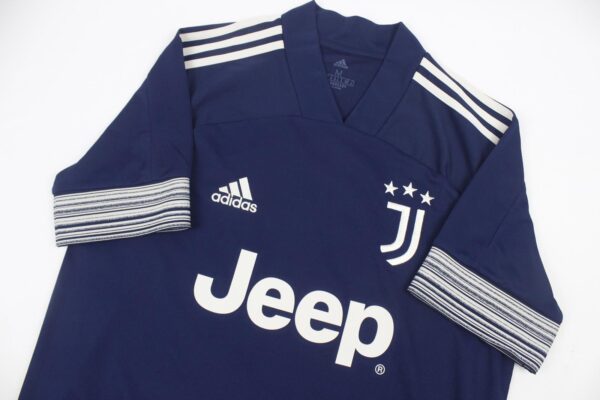 Juventus 2020/21 Away