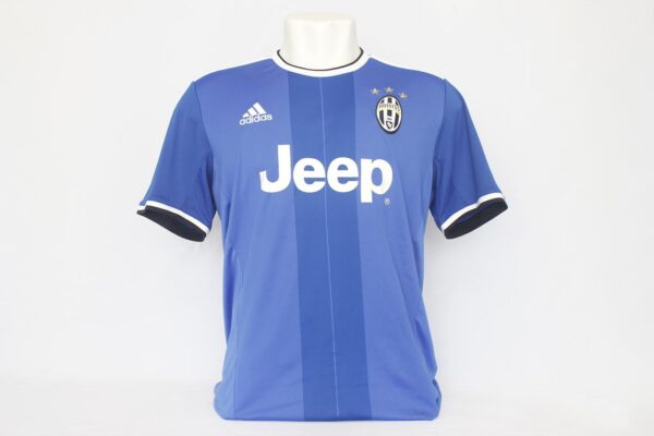 Juventus 2016/17 Away