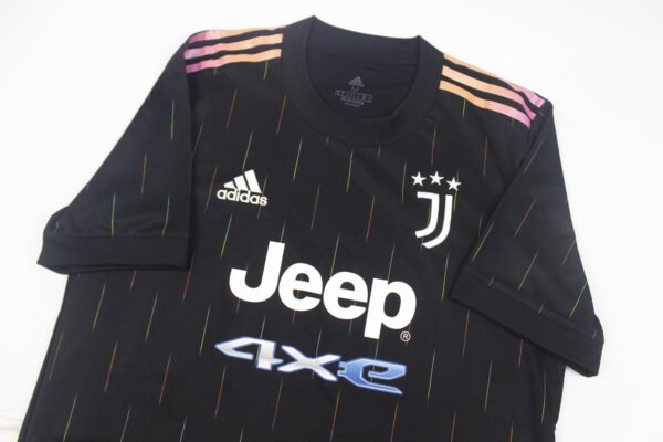 Juventus 2021/22 Away