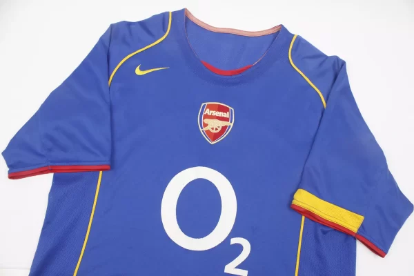 Arsenal 2004/05 Away