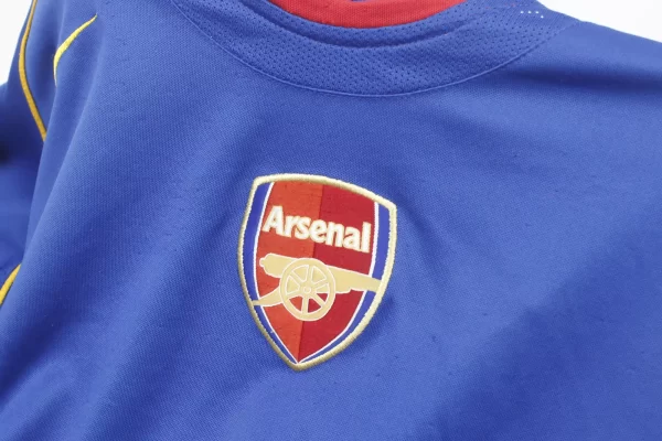 Arsenal 2004/05 Away