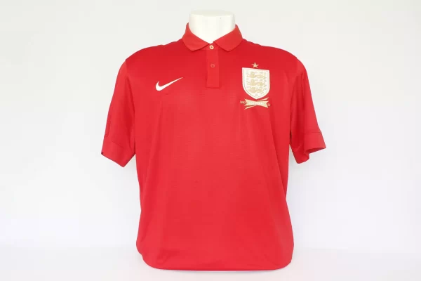 Inglaterra 2013 Away