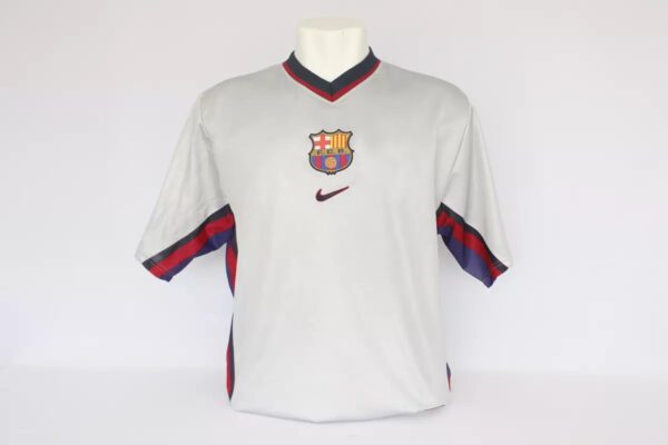 Barcelona 2000/01 Away