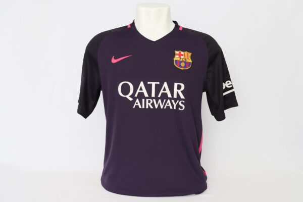 Barcelona 2016/17 Away