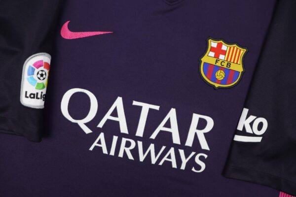 Barcelona 2016/17 Away