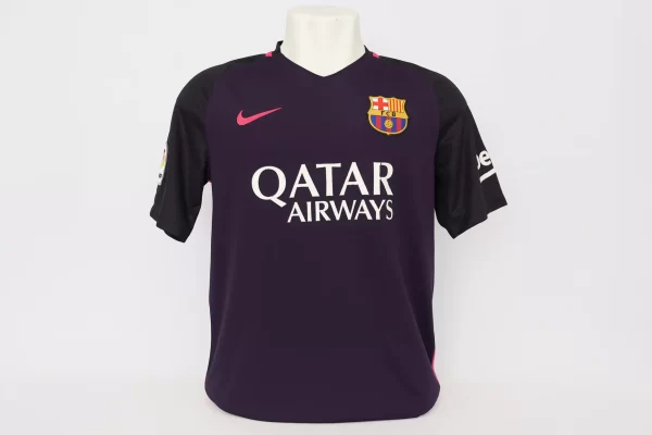 Barcelona 2016/17 Away