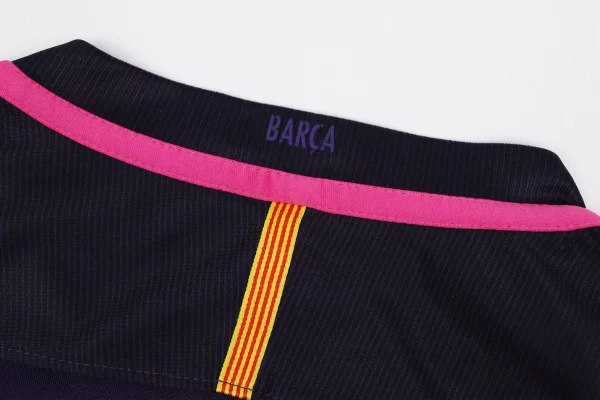 Barcelona 2016/17 Away