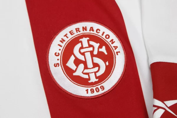 Internacional 2010 Third