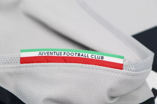 Juventus 2009/10 Away