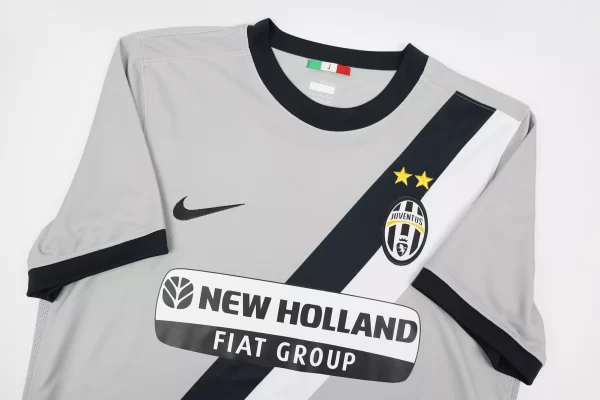Juventus 2009/10 Away