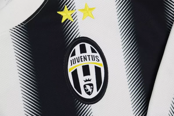 Juventus 2011/12 Home