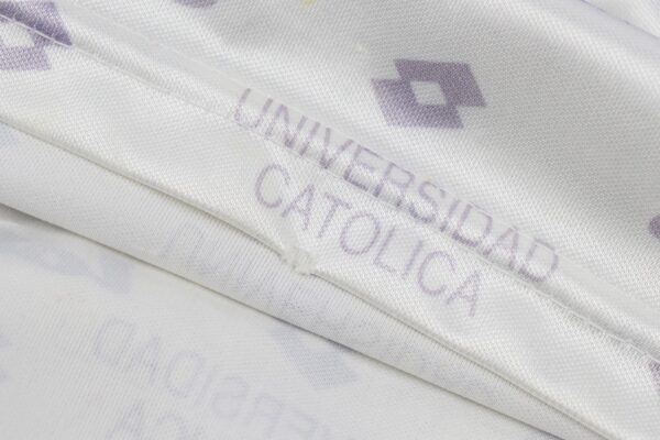 Universidad Católica 1996 Home